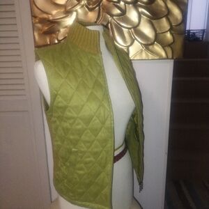 Casual Corner Quilted Olive Sage Green Vest Size Small